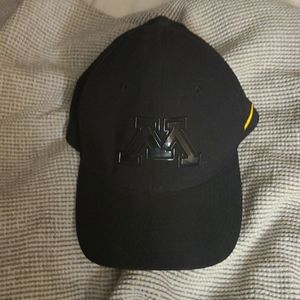 MN Golphers Nike Hat